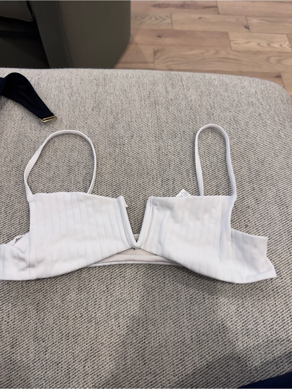 bond-eye White Women's Bikini Top